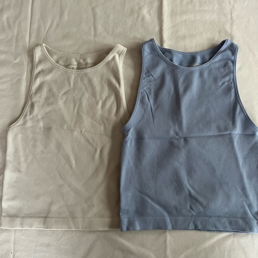 Blue and white Athletic Cropped Tank tops